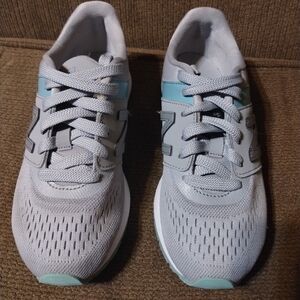 New Balance Sneakers Size Big 3